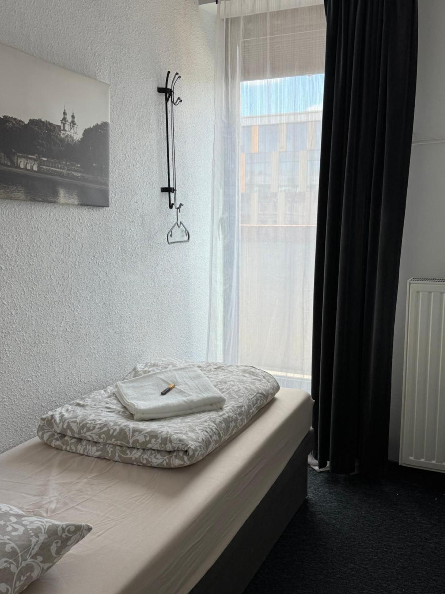 Amber Hostel Szlak Krasków Eksteriør bilde