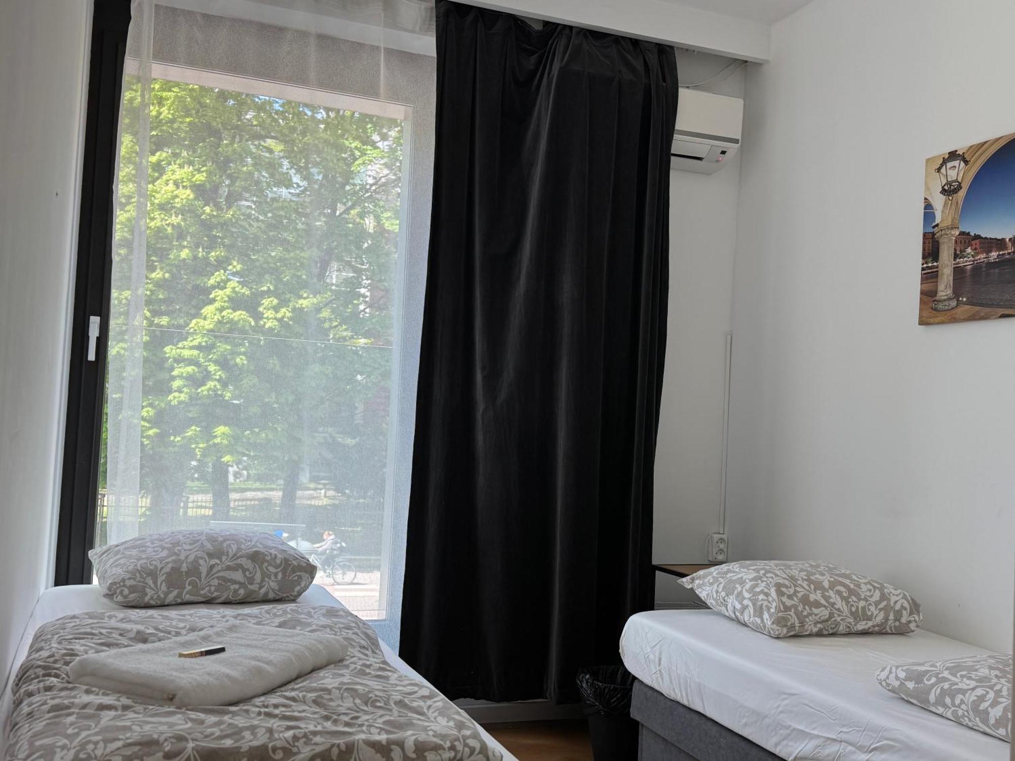 Amber Hostel Szlak Krasków Eksteriør bilde